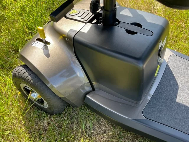 One Rehab Vantage Mobility Scooter: - Image 8