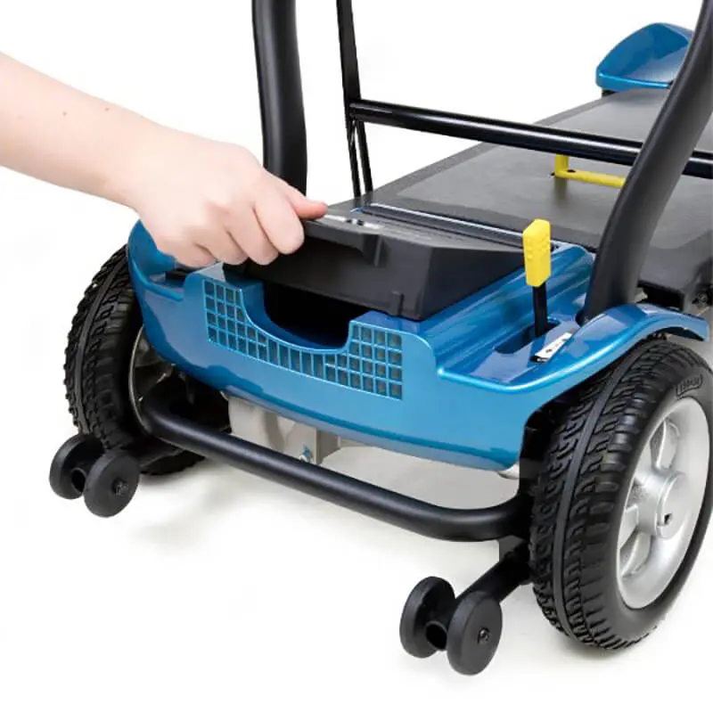 Mobility-World-UK-EDrive-Portable-Travel-Scooter-with-Lithium-Battery_3