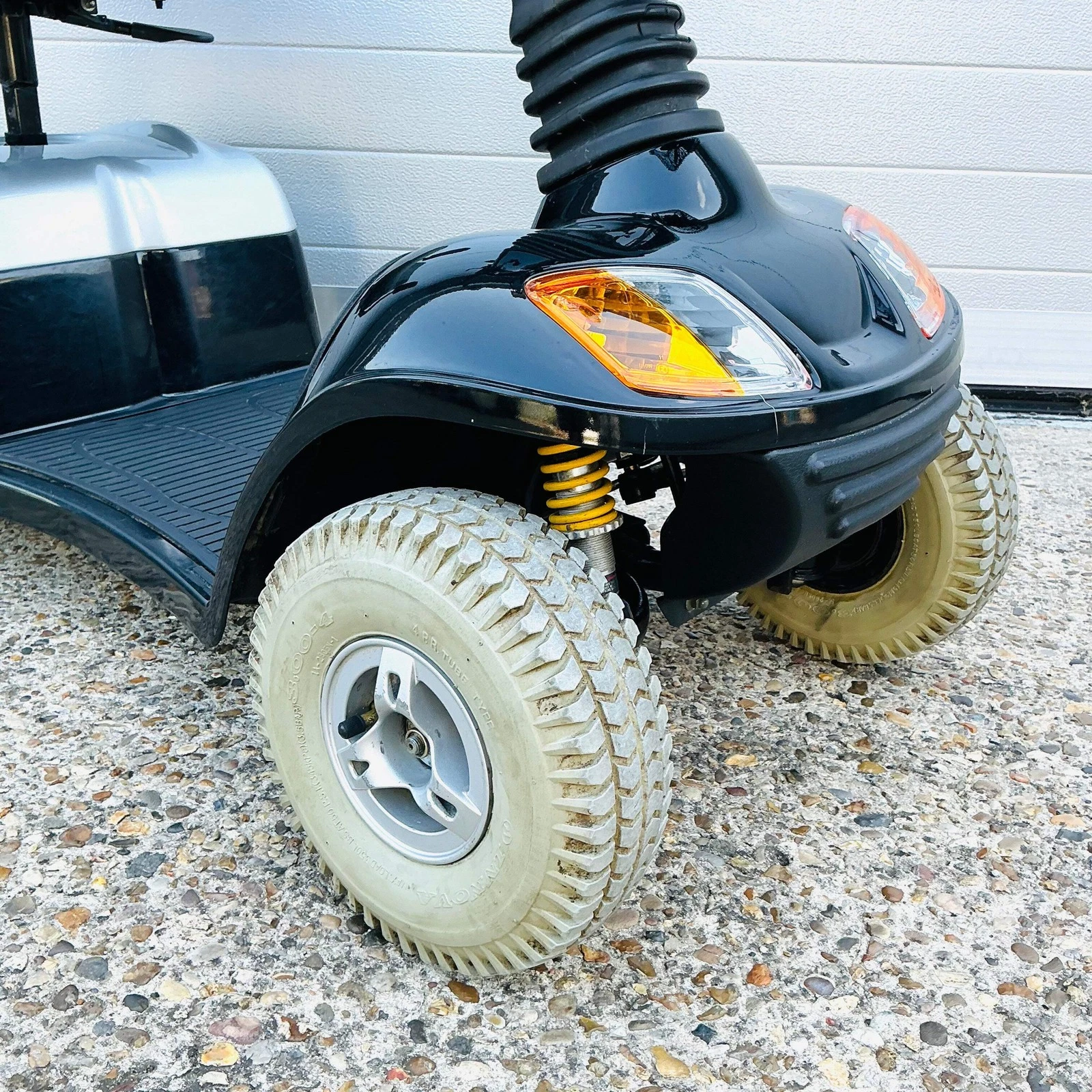 Kymco Super 6 Medium All-Terrain 6 mph Mobility Scooter – Rugged Comfort with Warranty - Image 15