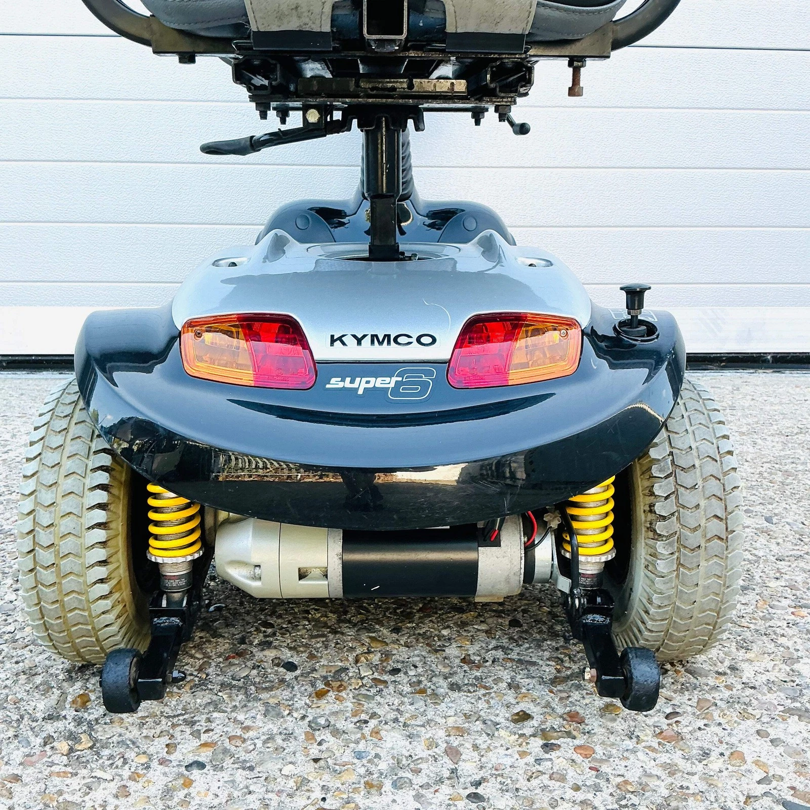 Kymco Super 6 Medium All-Terrain 6 mph Mobility Scooter – Rugged Comfort with Warranty - Image 21