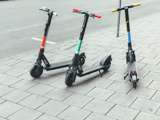 Minar ES250 Scooter