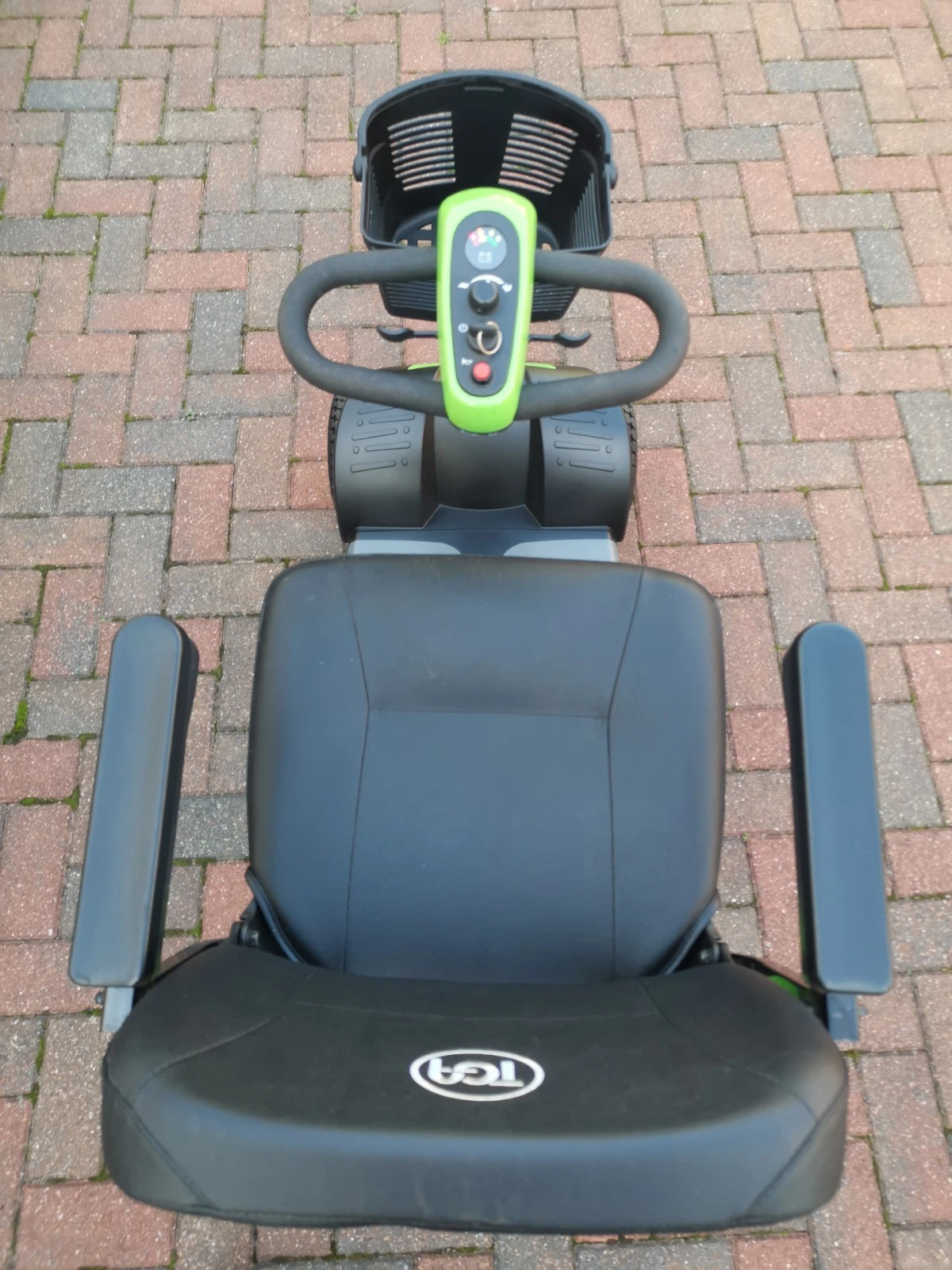 TGA Zest Plus Car Boot Portable Mobility Scooter with Suspension & Charger: - Image 7