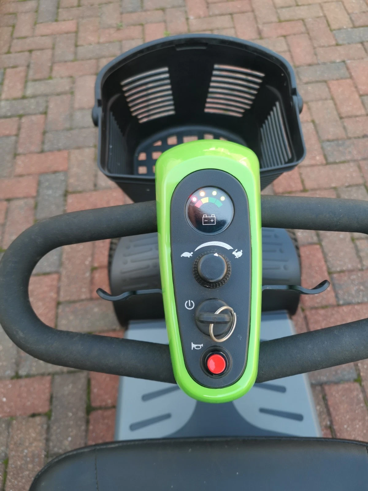 TGA Zest Plus Car Boot Portable Mobility Scooter with Suspension & Charger: - Image 13