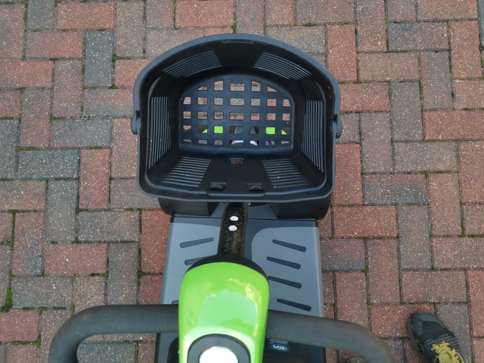 TGA Zest Plus Car Boot Portable Mobility Scooter with Suspension & Charger: - Image 8